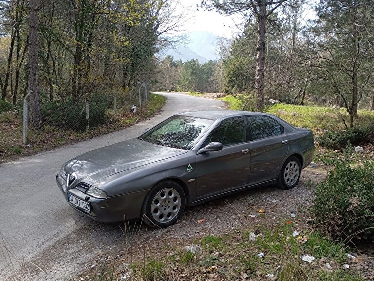 ALFA ROMEO 166