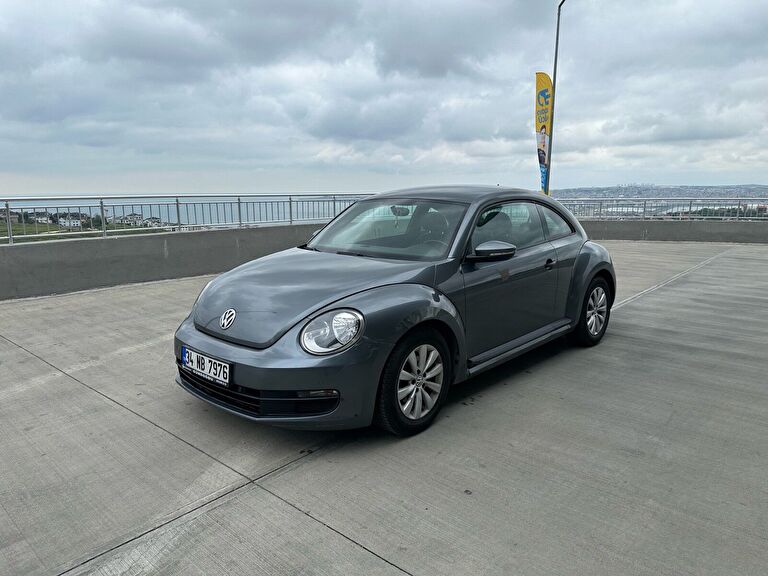 VOLKSWAGEN BEETLE