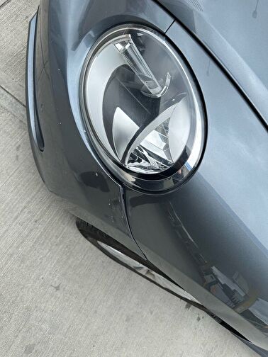 VOLKSWAGEN BEETLE