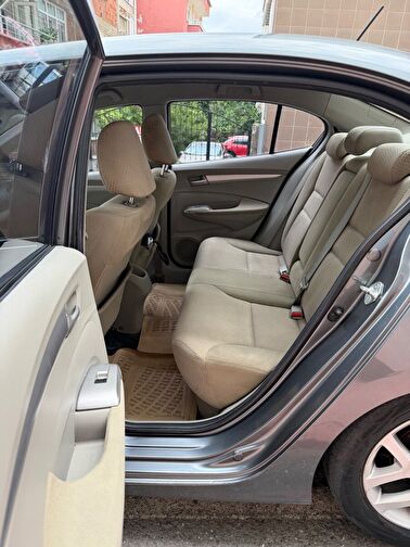 HONDA CITY