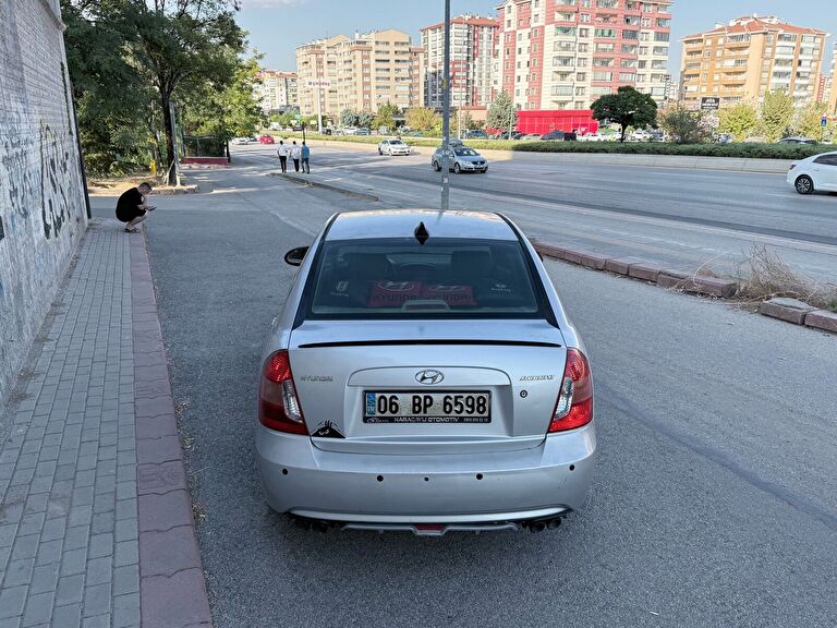 HYUNDAI ACCENT