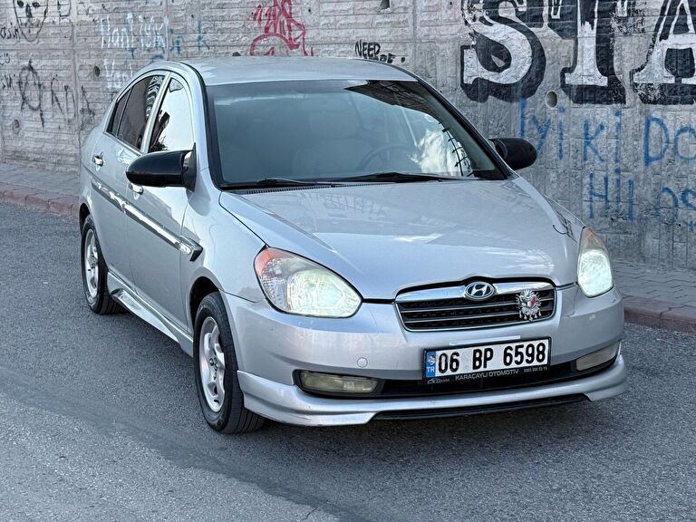 HYUNDAI ACCENT