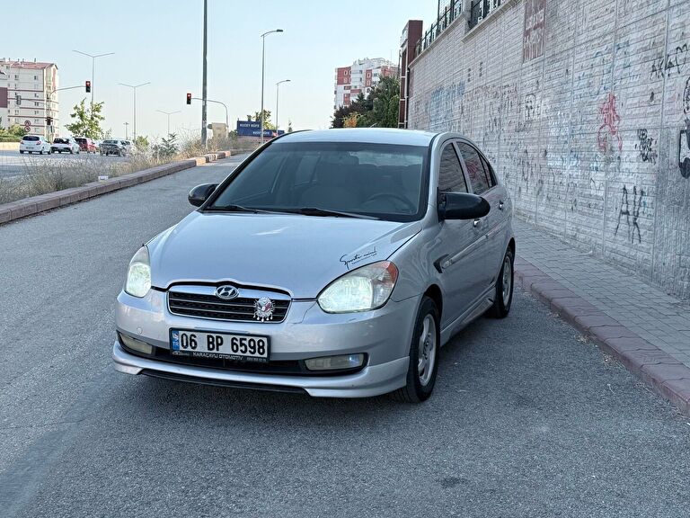 HYUNDAI ACCENT