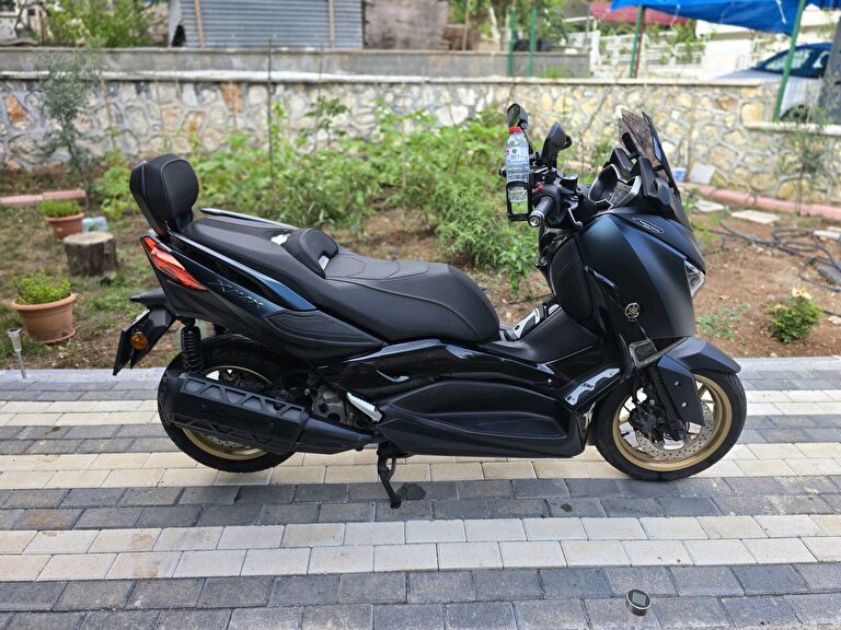 Yamaha X-Max 250 Tech Max