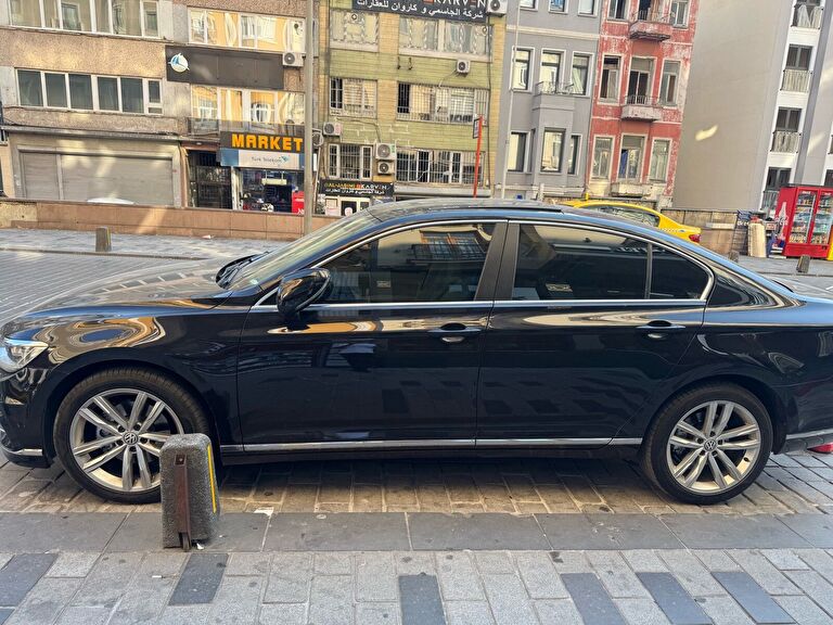 VOLKSWAGEN PASSAT