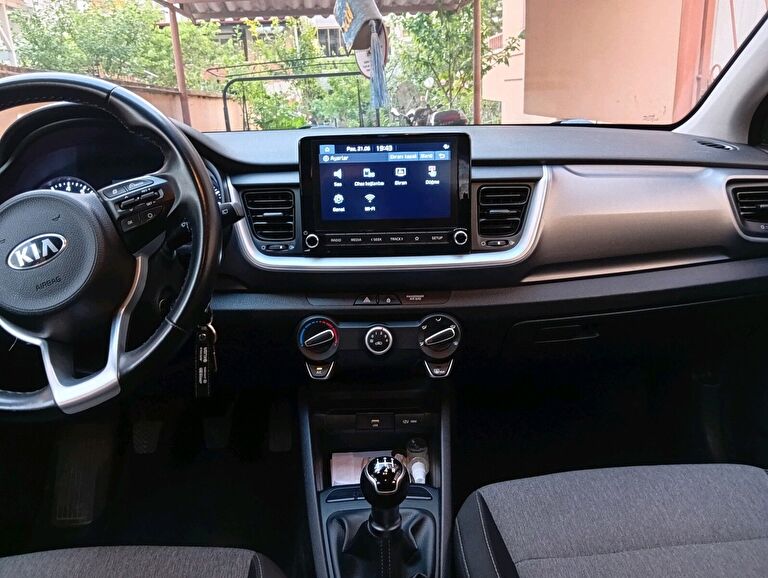 KIA STONIC