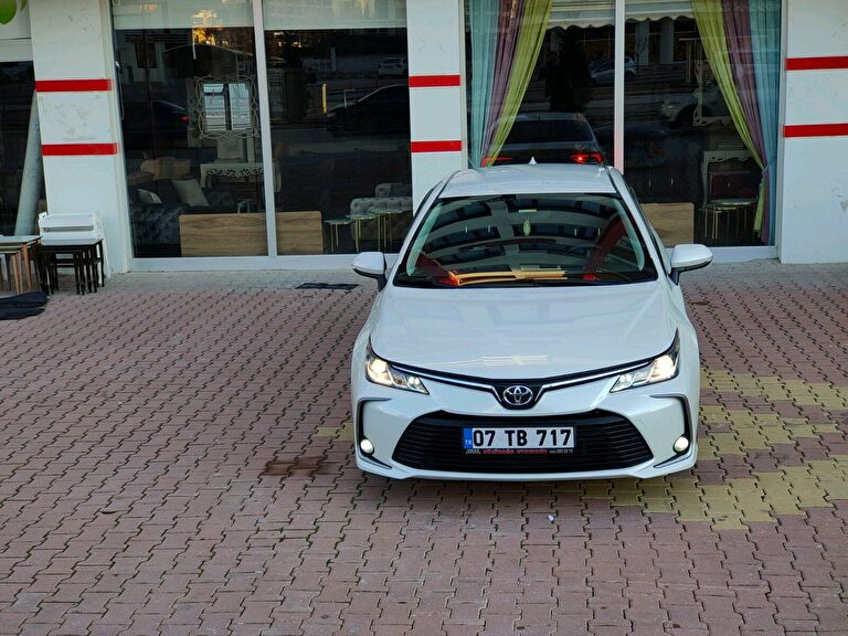 TOYOTA COROLLA