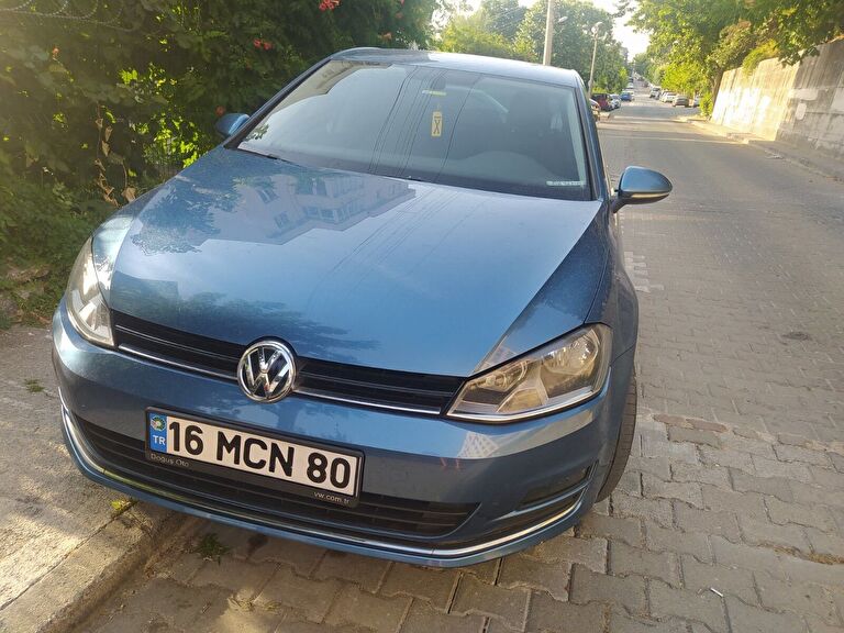VOLKSWAGEN GOLF