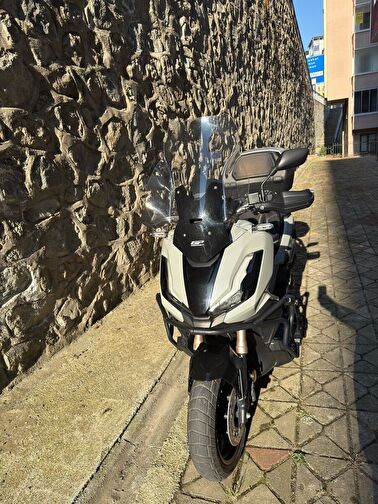 Honda ADV 350