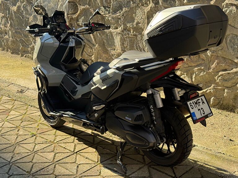 Honda ADV 350