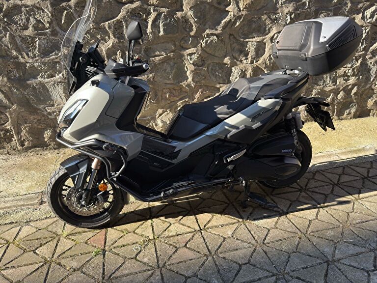 Honda ADV 350
