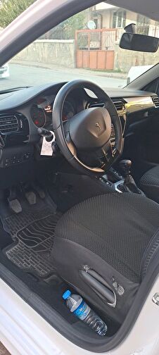 PEUGEOT 301