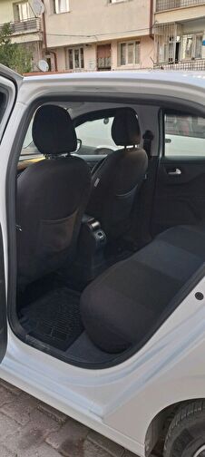PEUGEOT 301
