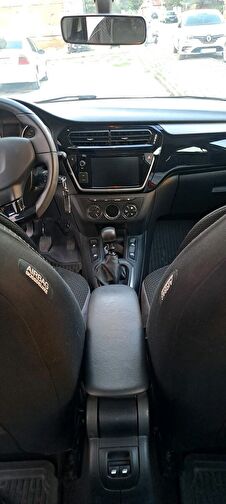 PEUGEOT 301
