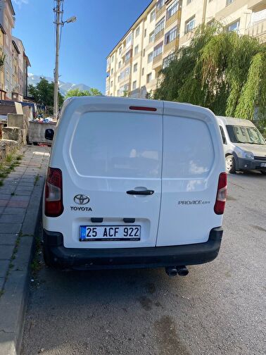 TOYOTA PROACE CITY