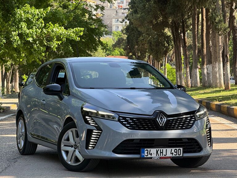 RENAULT CLIO