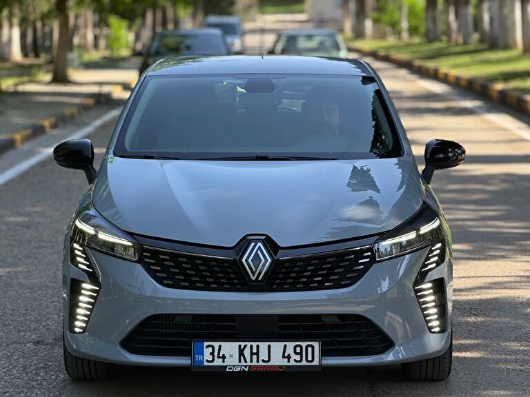RENAULT CLIO
