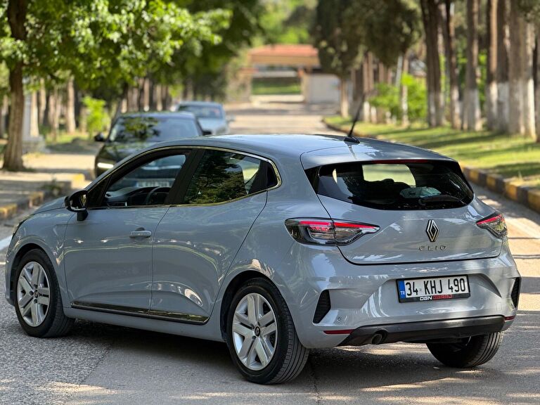 RENAULT CLIO