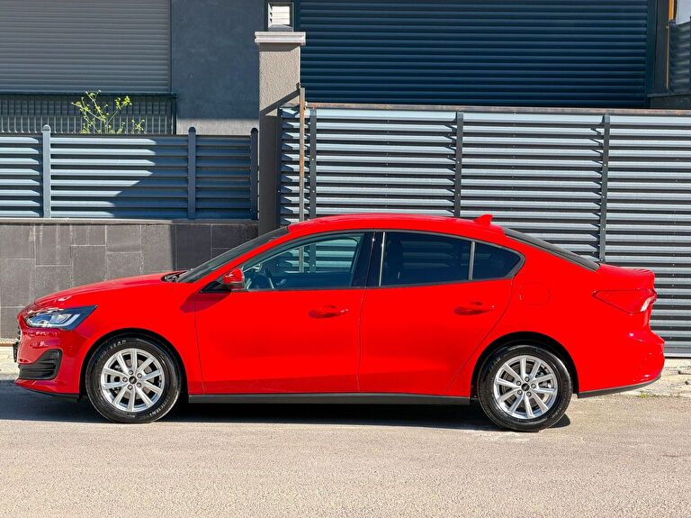FORD FOCUS