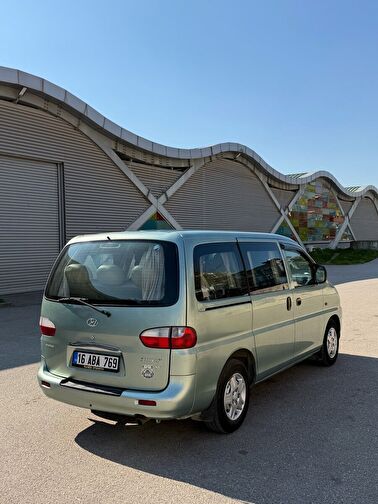 HYUNDAI STAREX