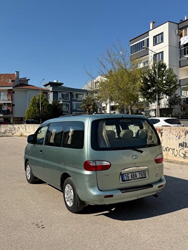 HYUNDAI STAREX