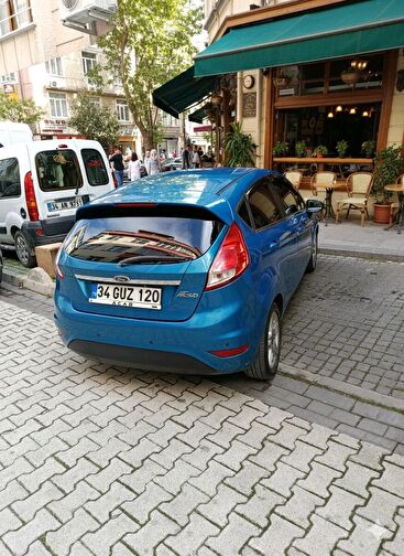 FORD FIESTA