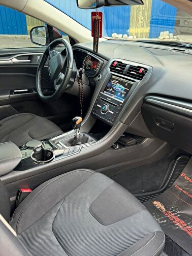 FORD MONDEO