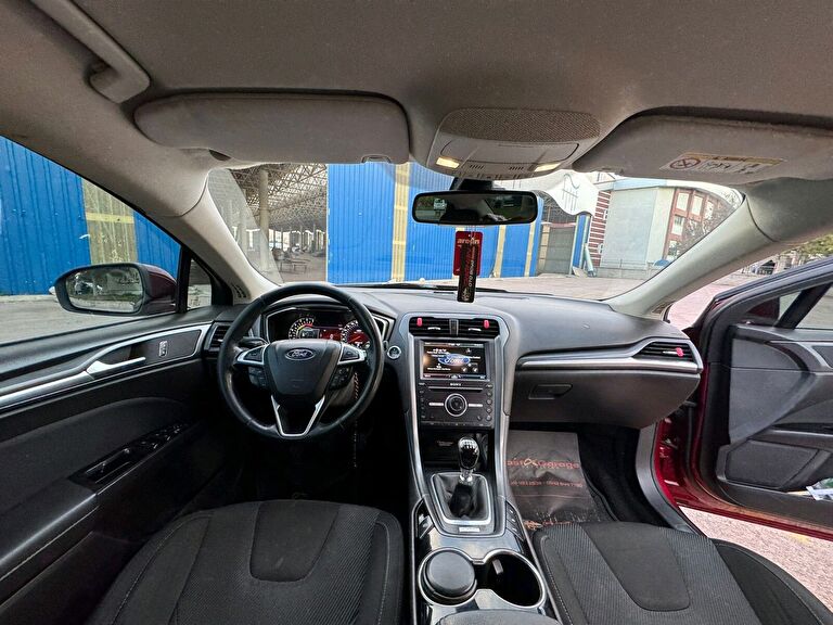 FORD MONDEO