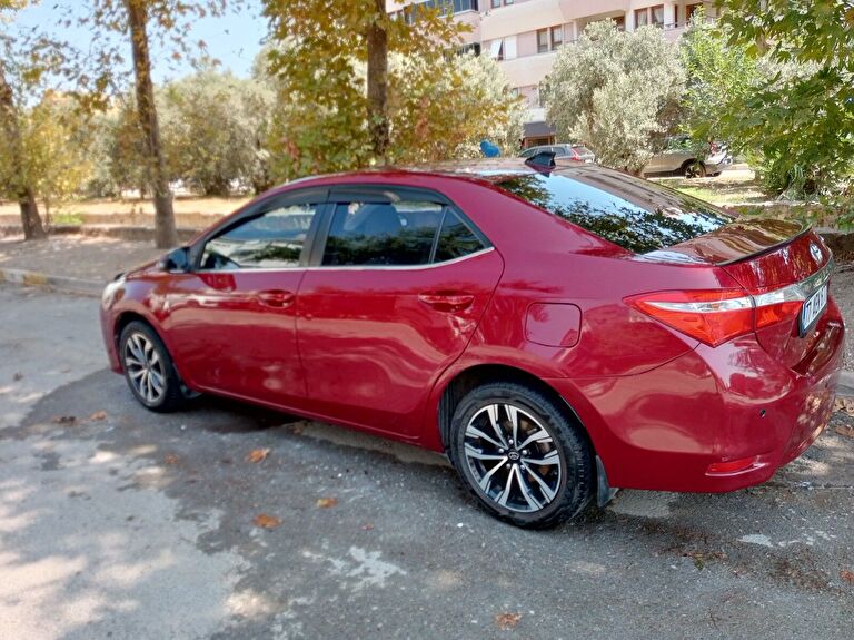 TOYOTA COROLLA