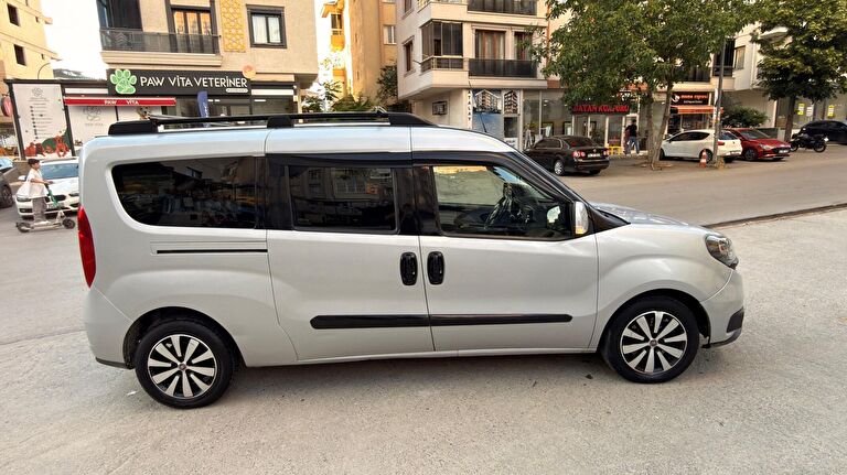 FIAT DOBLO COMBI