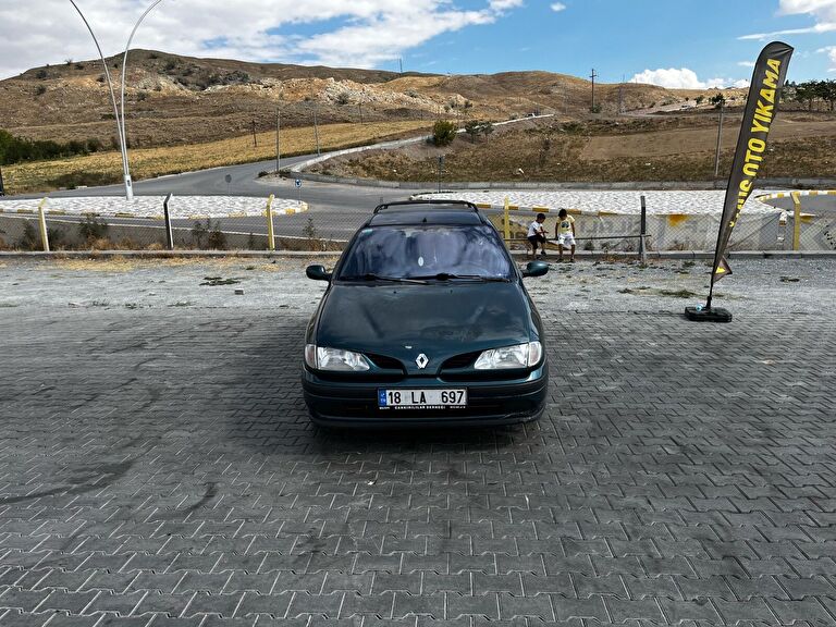 RENAULT MEGANE