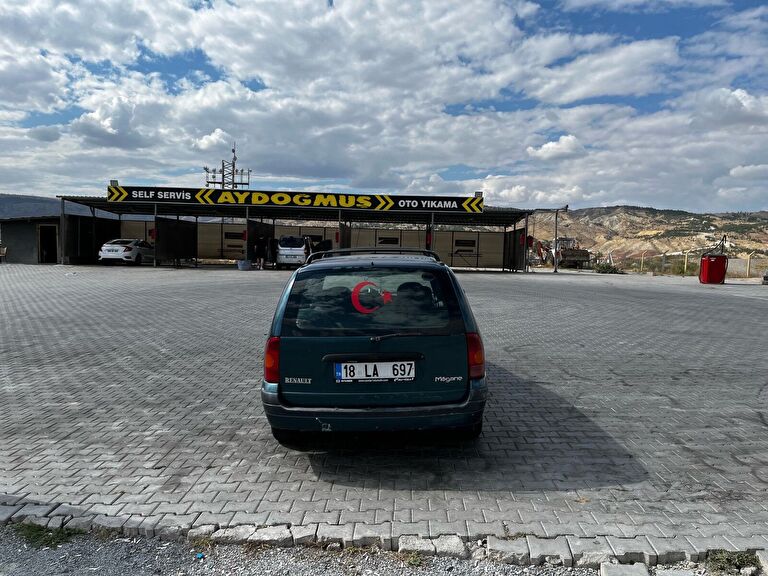 RENAULT MEGANE