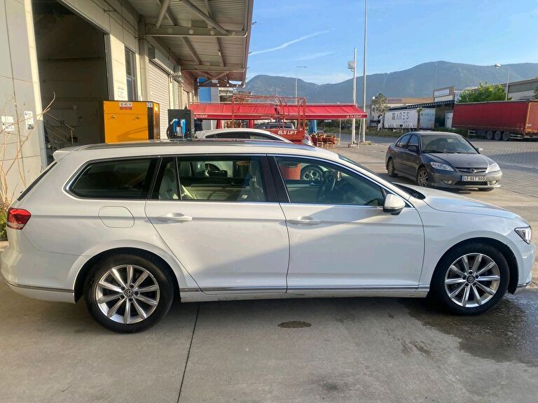 VOLKSWAGEN PASSAT VARIANT