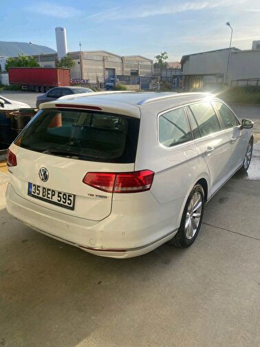 VOLKSWAGEN PASSAT VARIANT