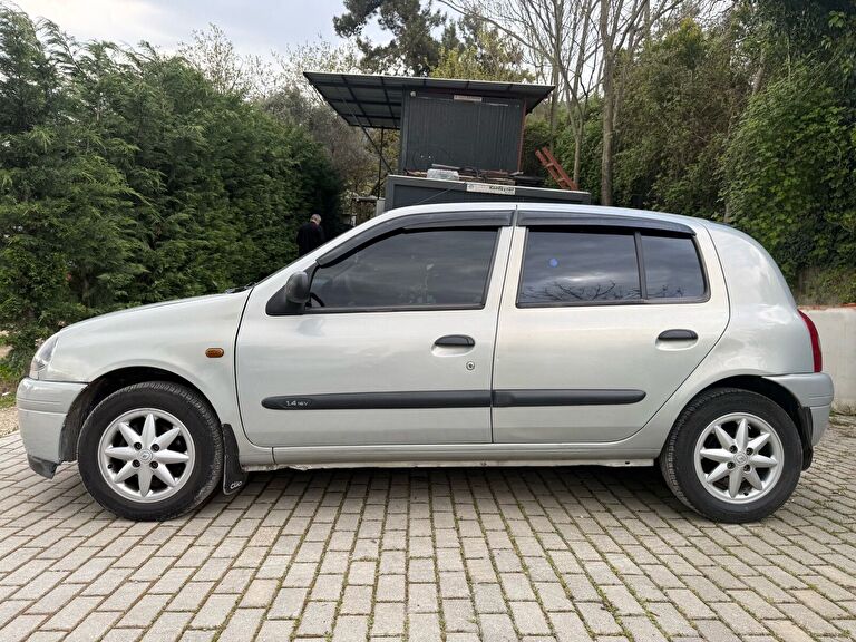 RENAULT CLIO SYMBOL