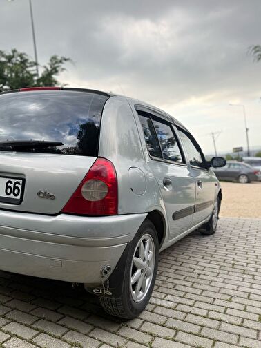 RENAULT CLIO SYMBOL