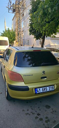 PEUGEOT 307