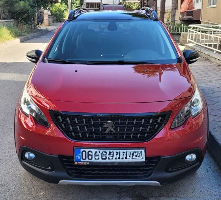 PEUGEOT 2008