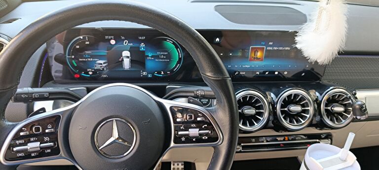 MERCEDES-BENZ GLB