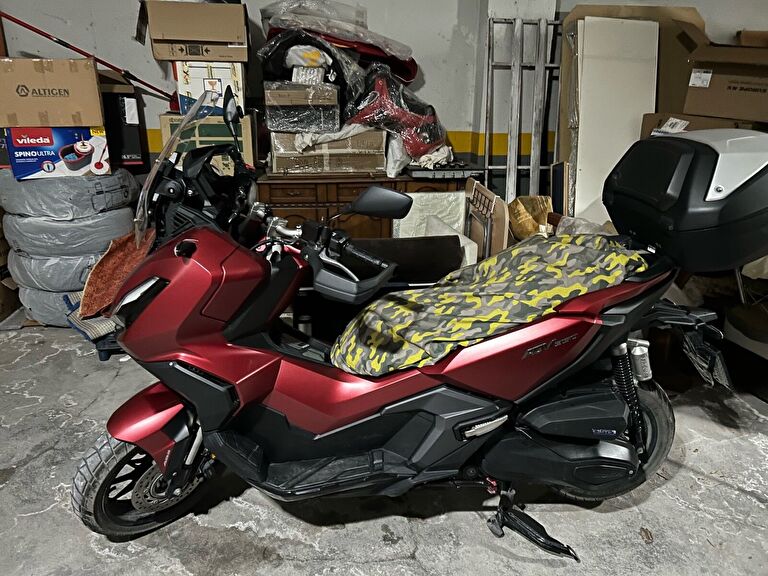 Honda ADV 350