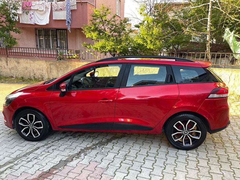 RENAULT CLIO SPORT TOURER