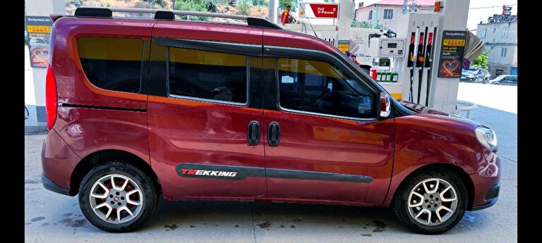 FIAT DOBLO COMBI