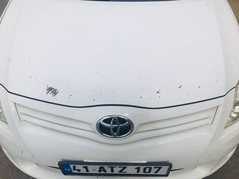 TOYOTA AURIS