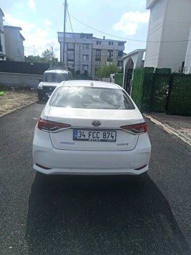 TOYOTA COROLLA