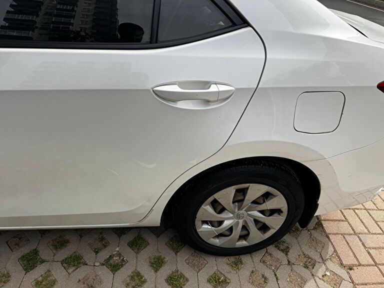 TOYOTA COROLLA