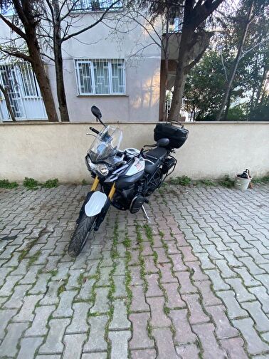 Triumph Tiger 800