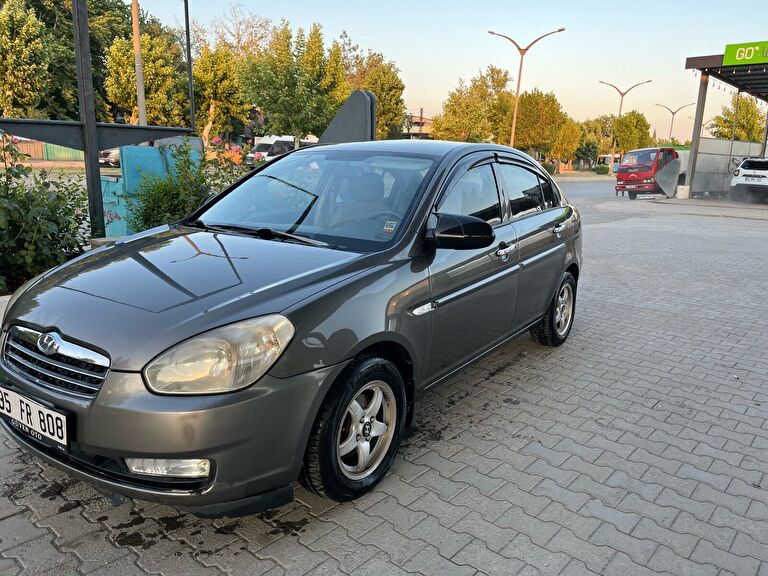 HYUNDAI ACCENT