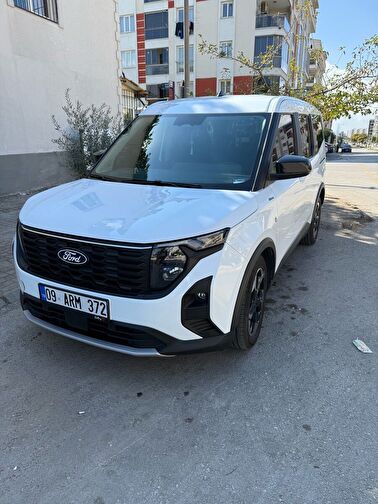 FORD TOURNEO COURIER