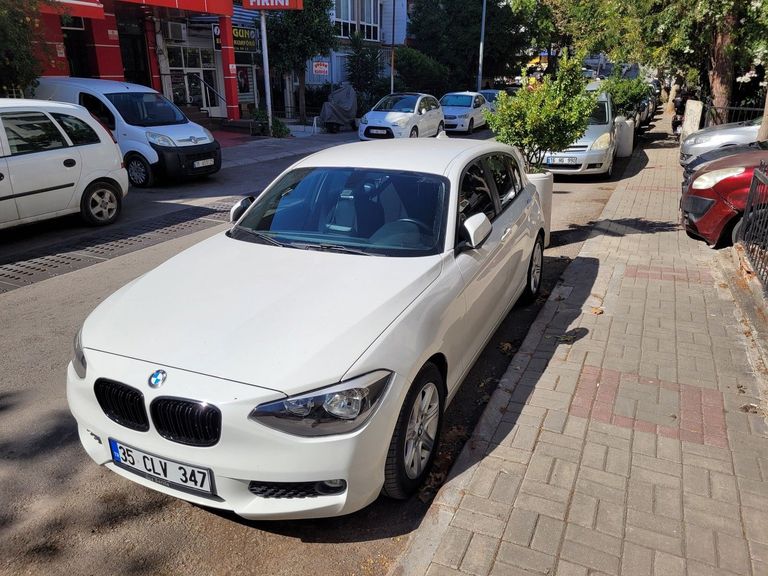 BMW 1 SERISI