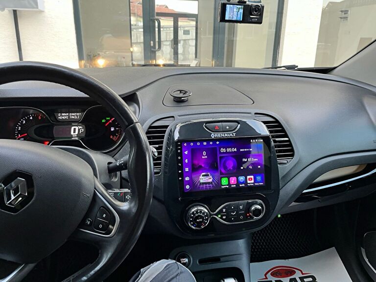 RENAULT CAPTUR